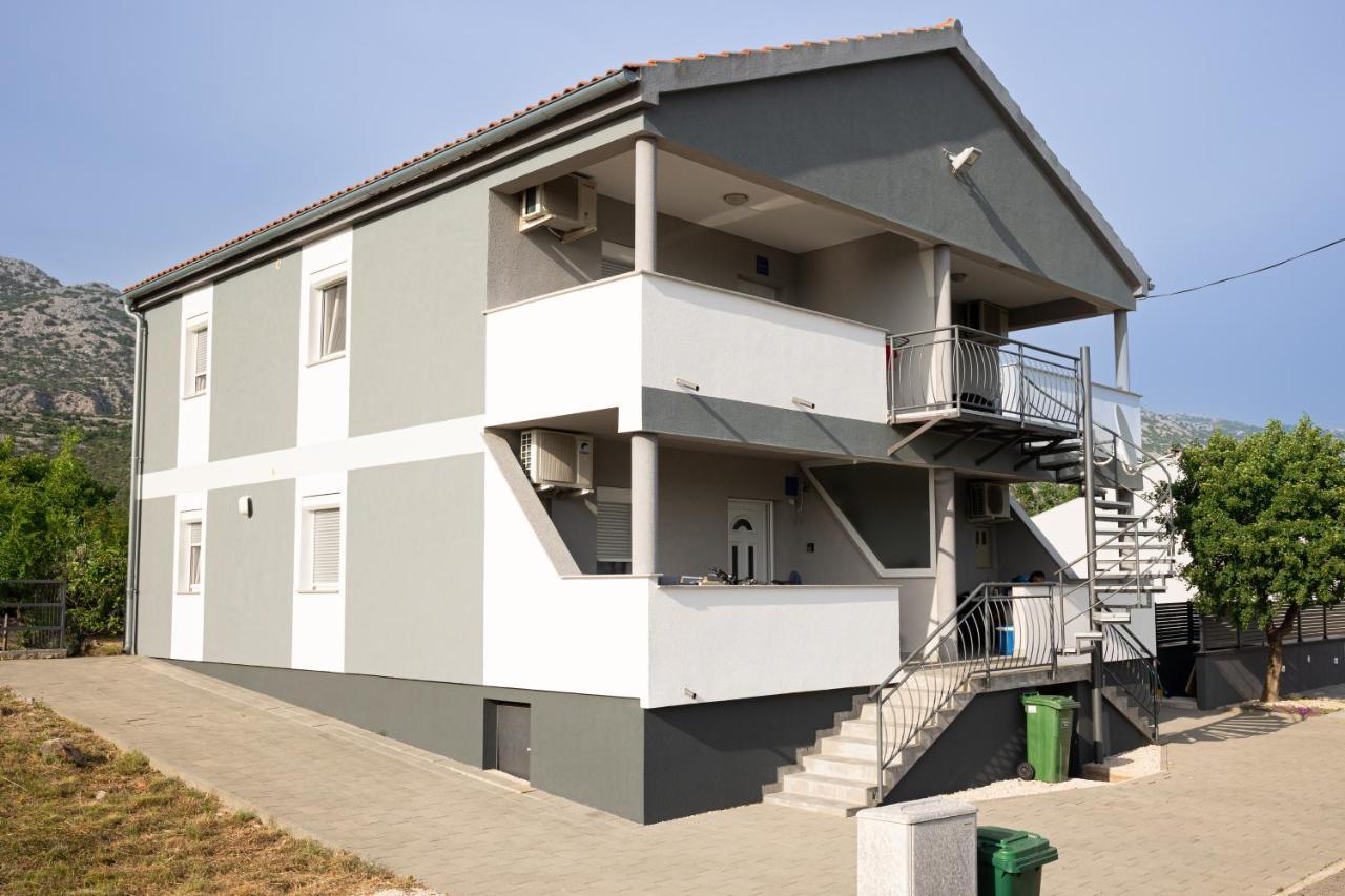 Apartments Zanic With Private Swimming Pool And Sea View Starigrad Paklenica Exterior photo